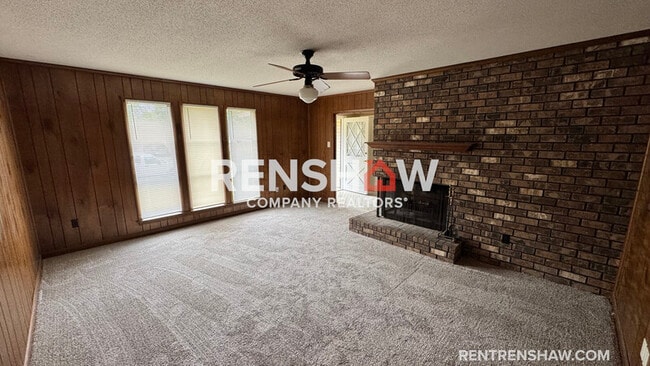 Building Photo - 5249 Kimbark Woods Dr