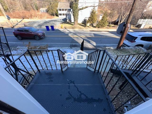 Photo - 8521 Main St