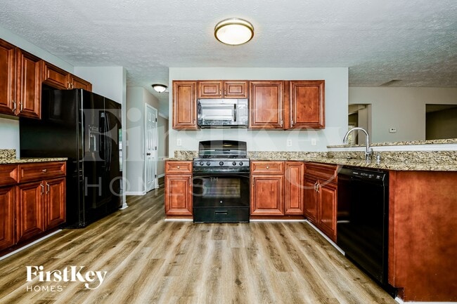 Photo - 55 Cinnamon Fern Cir