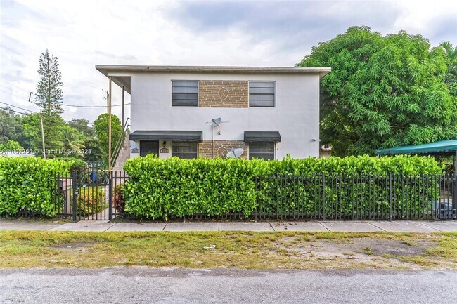 Photo - 1071 NW 34th St Unidad 1075