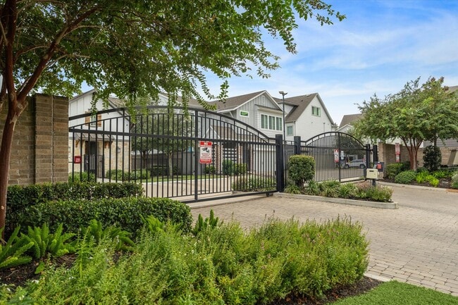 Building Photo - 1415 Biondo Way