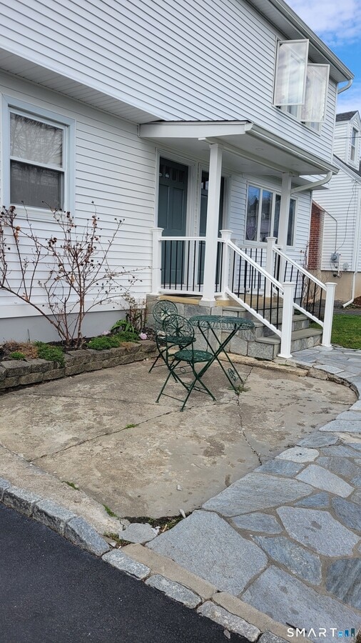 Photo - 27 Hyatt Ave