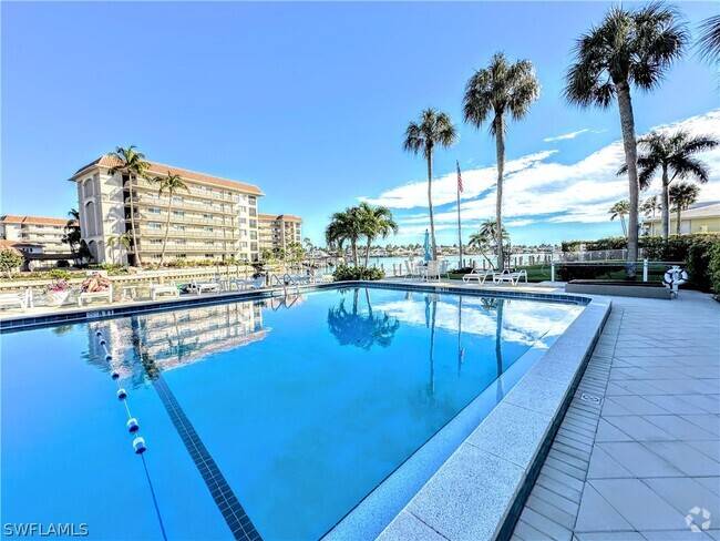 Building Photo - 2880 Gulf Shore Blvd N Unit 206 Rental