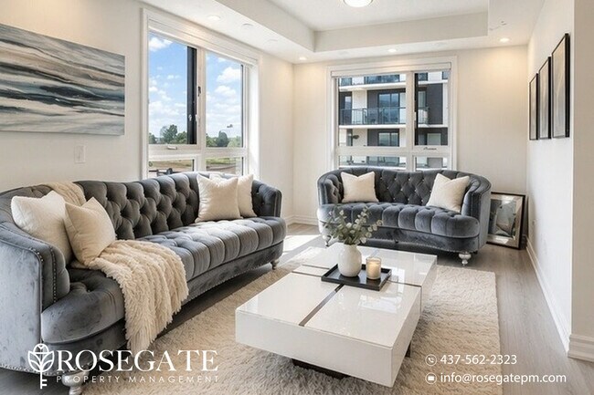 Photo - Spacious Corner Condo-Townhouse with Wraparound Balcony & Garage – Oakville Unité 328