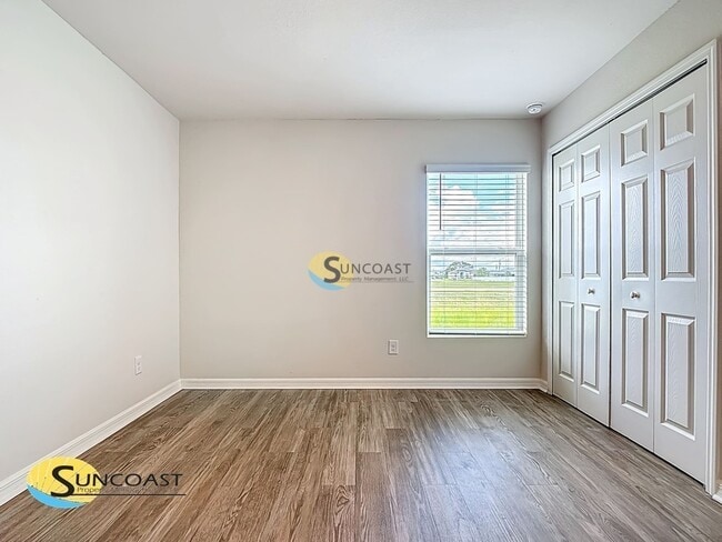 Photo - 7005 Hemlock Crse