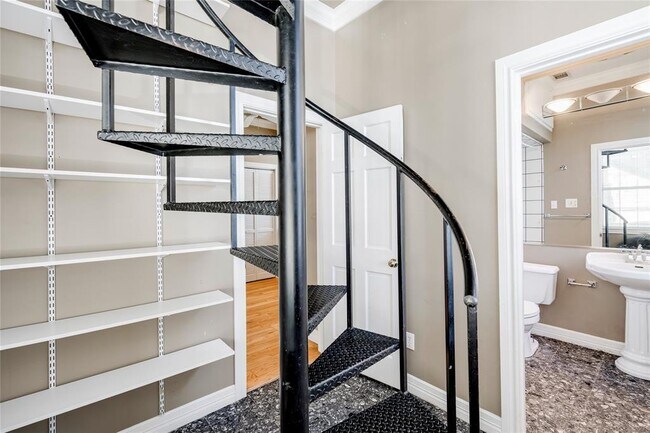 Photo - 1603 Shoal Creek Blvd Unit C