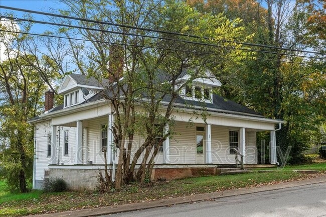 Photo - 1603B Highland Ave.