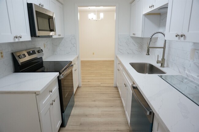 Photo - 7400 Bellerive Dr Unit 901