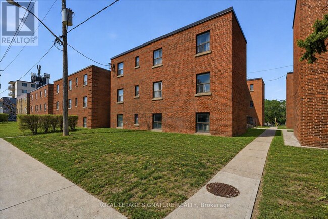 Photo - 1000 O'Connor Dr Unit 201