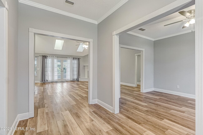 Photo - 13807 Carters Grove Ln