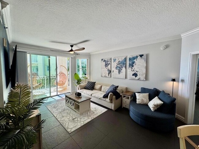 Photo - 815 NW Flagler Ave Unit 206