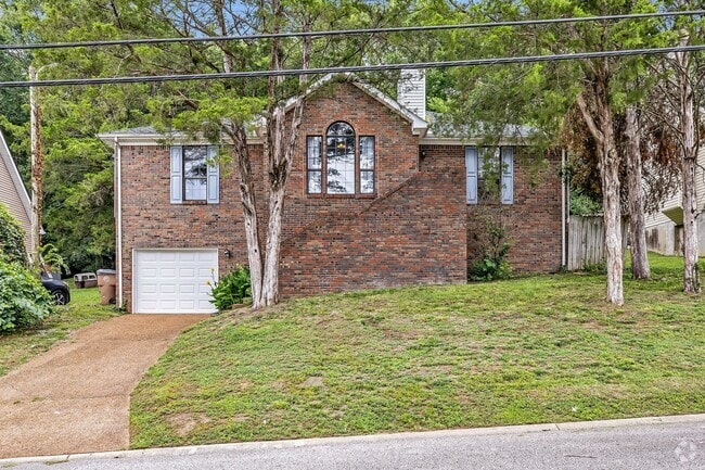 Building Photo - ***Half off September Rent with signed lea... Rental