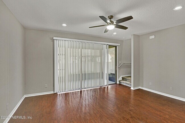 Photo - 7019 Buroak Ct