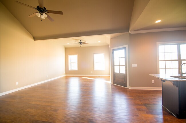 Photo - 374 Big Station Camp Blvd Unit B