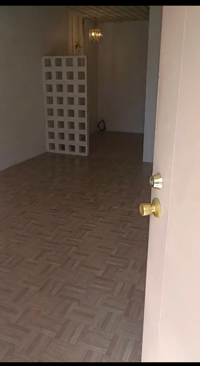 Living/Dining Room - Alpine Heights Apartments