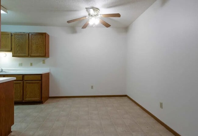 Photo - Greystone Manor Apartments