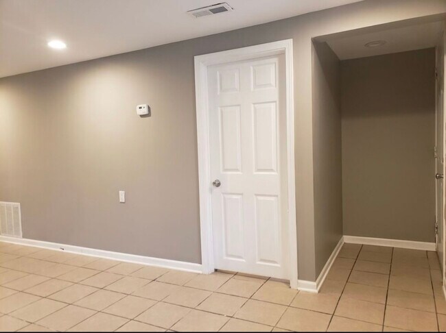 Photo - 2214 N Mango Ave Unit 2 Garden