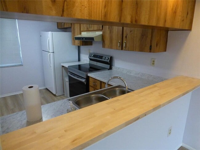 Photo - 114 Lakeside Dr Unidad 14