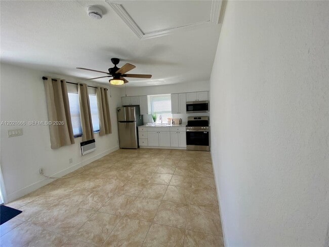 Photo - 1112 N 61st Terrace Unidad B