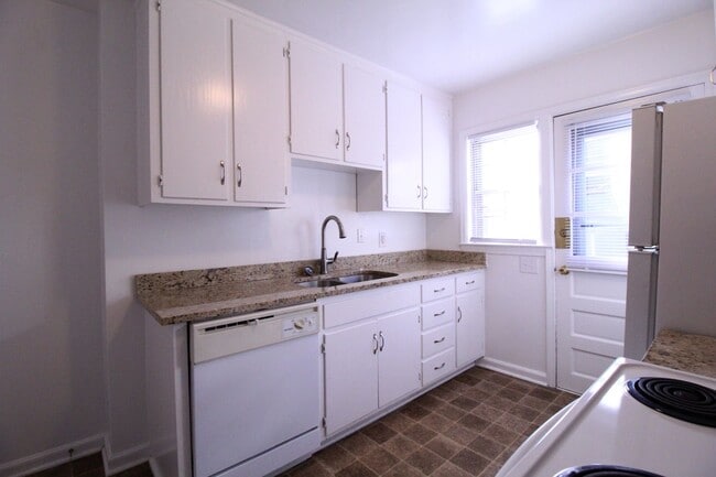 Photo - November FREE On This 2 Bedroom 2 Bath