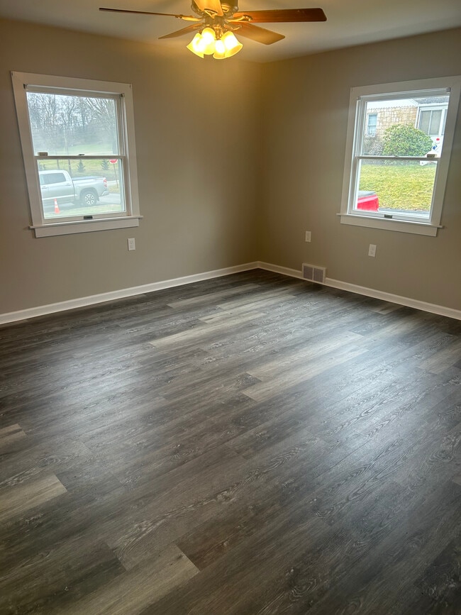 Photo - 335 S Lincoln Ave Unit Downstairs