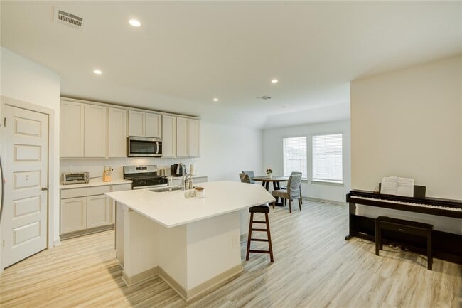 Photo - 3530 Ter Lndg Ct