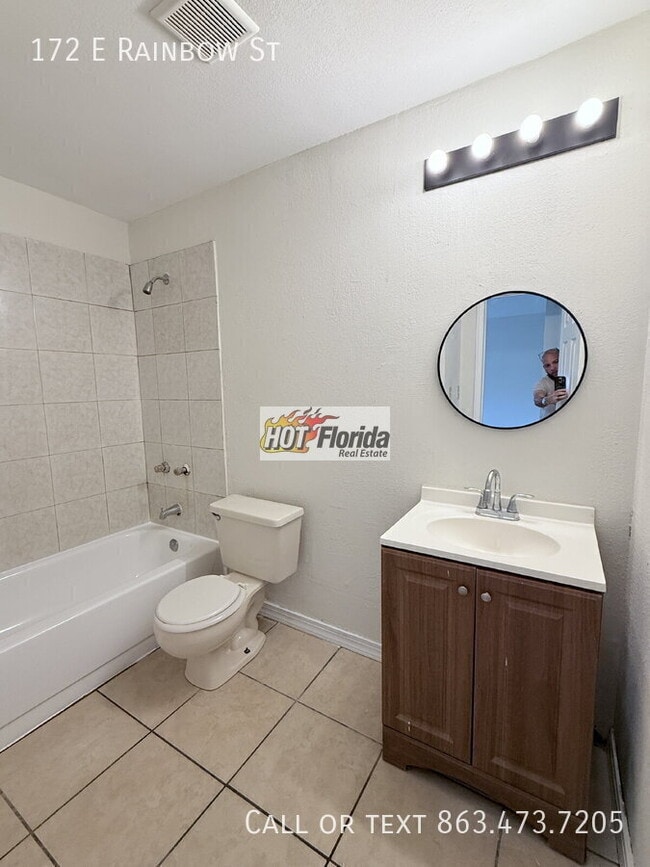 Photo - 172 E Rainbow St