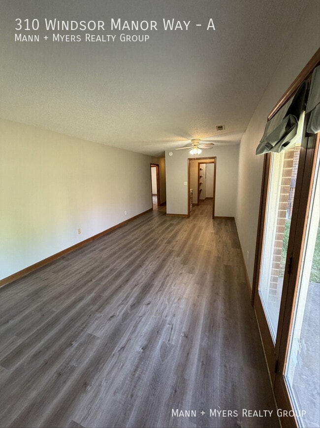 Photo - 310 Windsor Manor Way Unit A