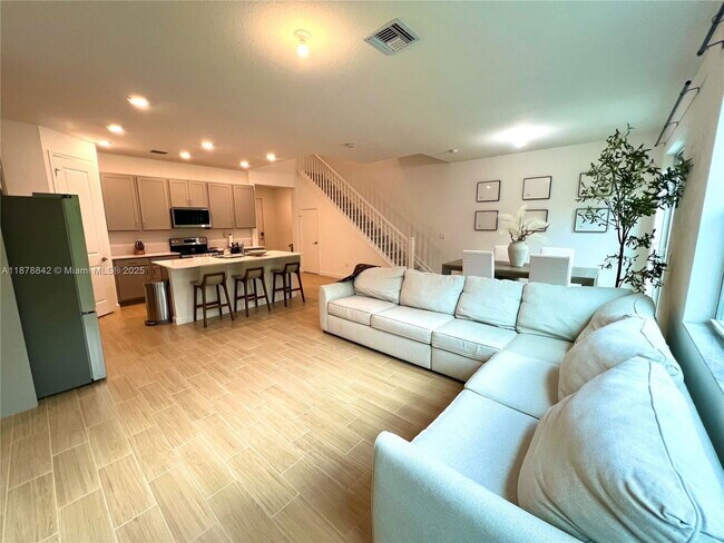 Photo - 9045 Zevon Ct