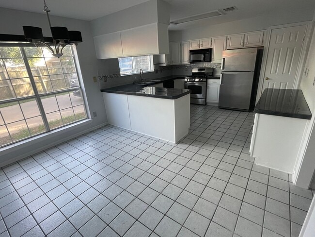 Photo - 62 Plum Ct