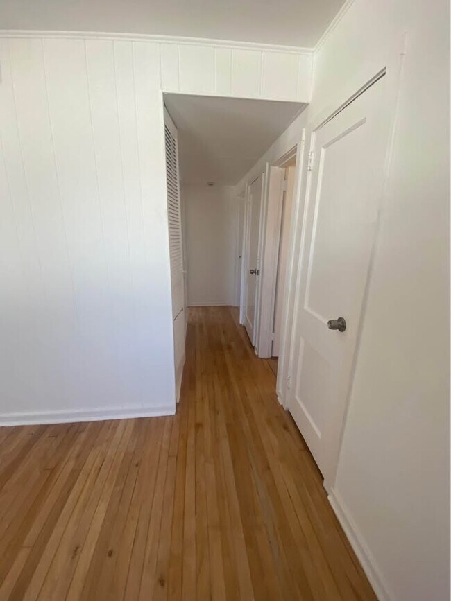 Photo - 27 Van Wagoner Ave