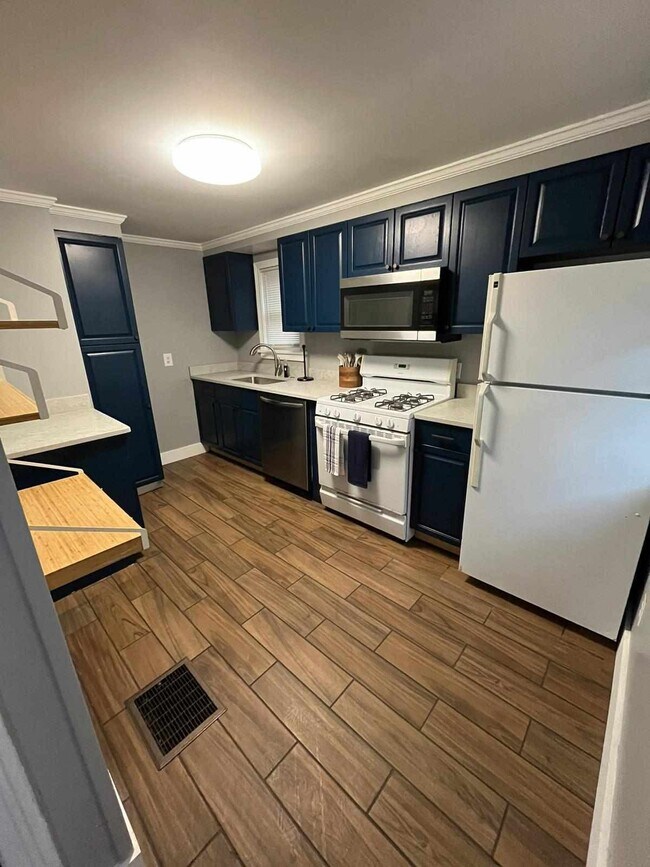 121 Southview Ter