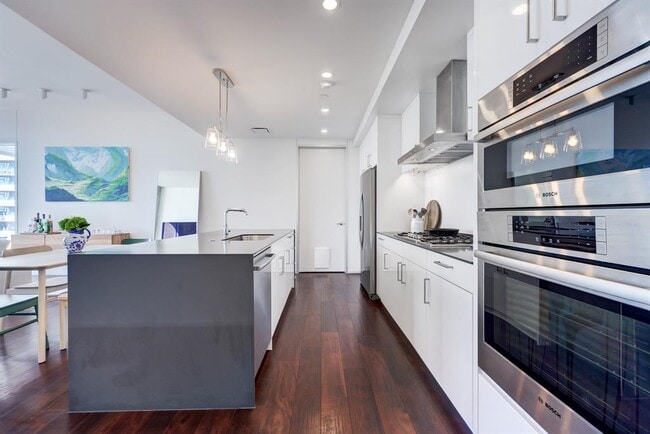 Photo - 301 West Ave Unit 1307