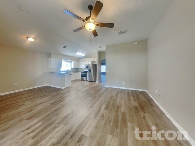 Photo - 27909 Breakers Dr