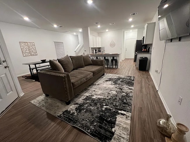 Building Photo - 7125 Spotted Leaf Way Rental