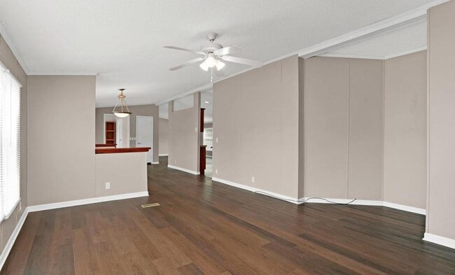 Photo - 200 Preakness Dr