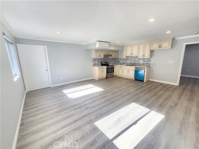 Building Photo - 21217 De La Guerra St Unit #A