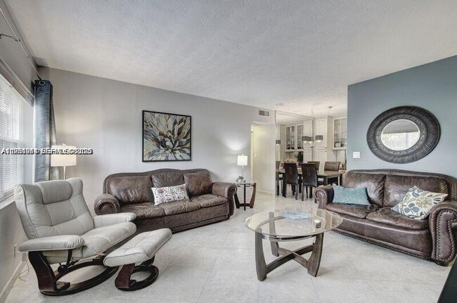 Photo - 221 SE 9th Ave Unit 112