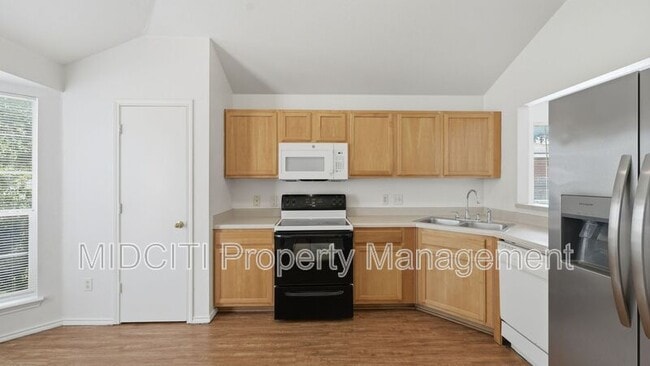 Photo - 137 Jerry Lees Trail