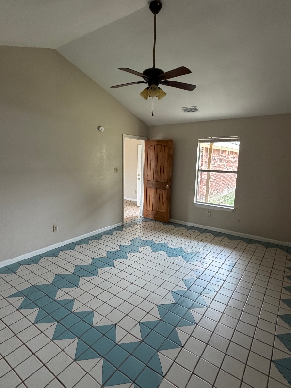 Photo - 531 Woodland Dr