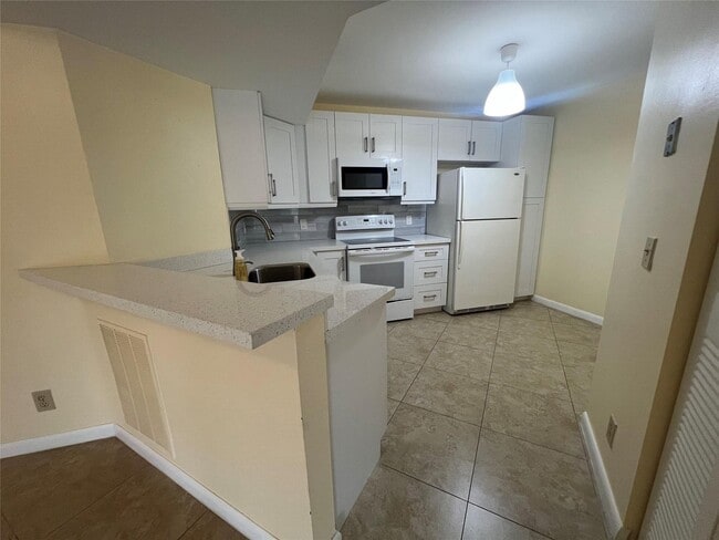 Photo - 8977 Wiles Rd