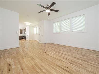 Building Photo - 3809 Lexington Dr
