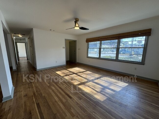 Photo - 1436 E 42nd St