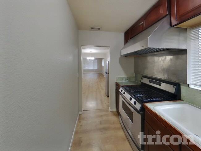 Photo - 9413 14th Ave SW