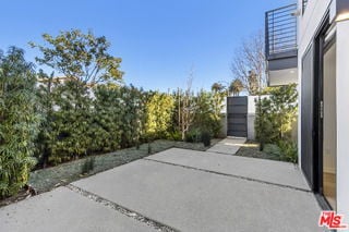 Photo - 2019 Barry Ave