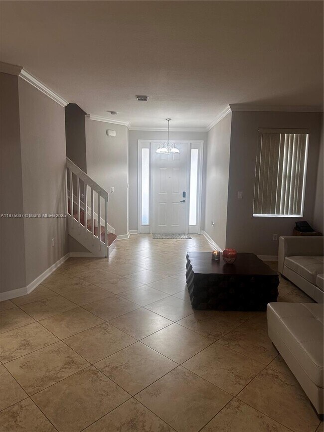 Photo - 10865 NW 84th St