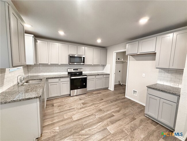 Photo - 2432 Ayers Dr