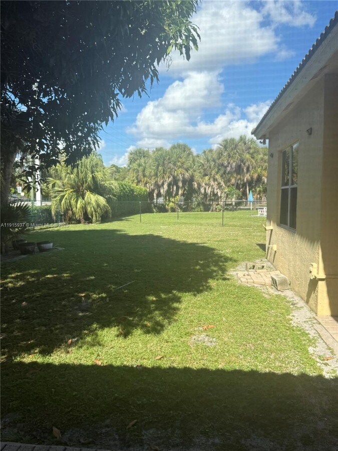 Photo - 8721 Woodberry Ct Casa