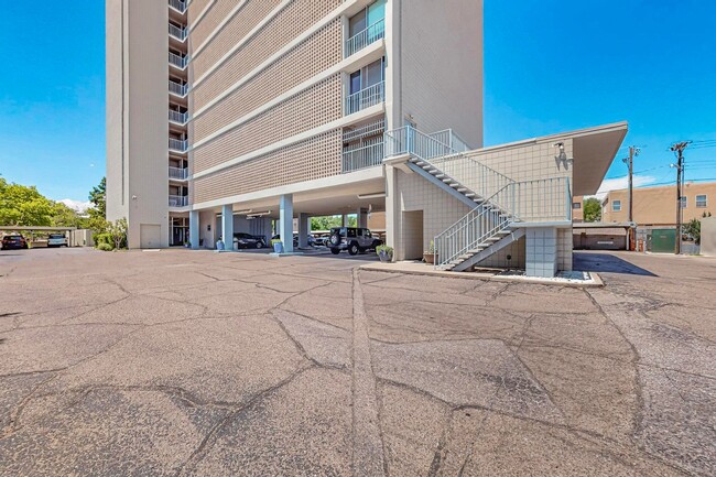 Art Deco Condo 1 Bedroom 1 Bath with cove... - Art Deco Condo 1 Bedroom  1 Bath with cove... Unit 2C