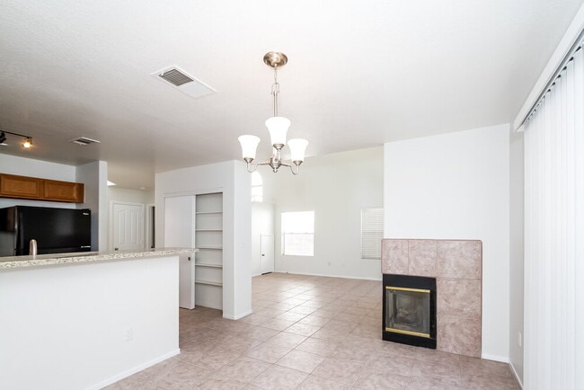 Photo - 1424 N Astronomy Cir House